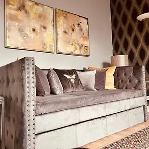 Center In Apartment
