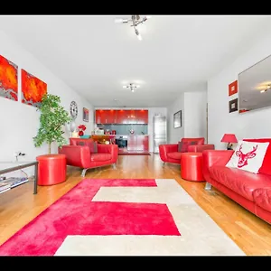  Apartment Stunning Spacious With Free Parking United Kingdom