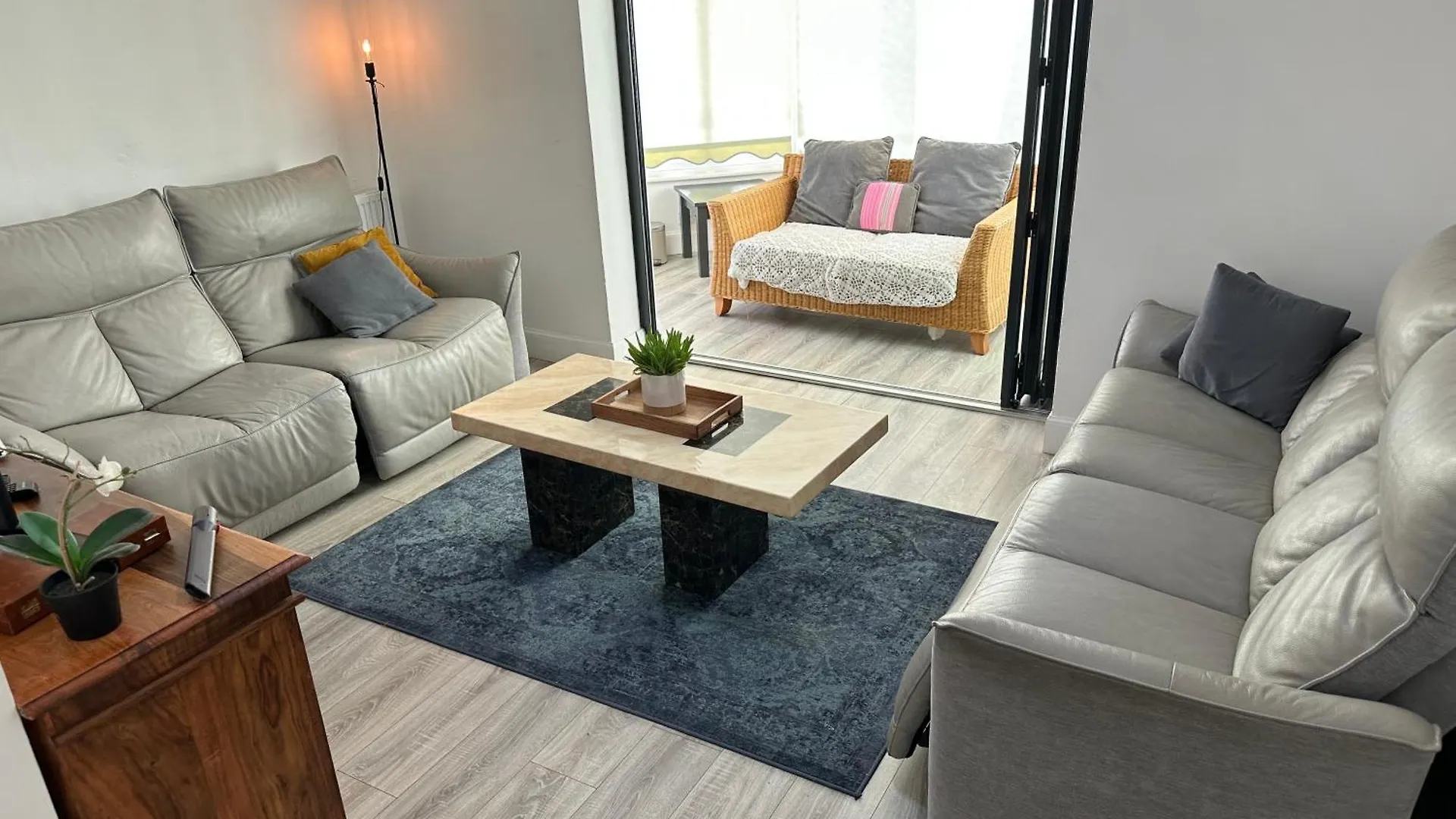 Holiday home Dreghorn House 4 Bedrooms 3 Toilets 3 Reception Free Parking 233 Mbp Wifi Edinburgh